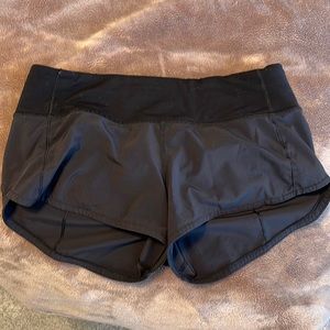 Black lululemon speed up shorts 2.5